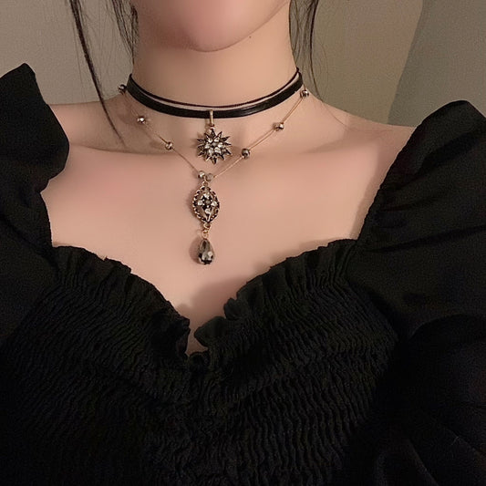 black crystal necklace  KF83721
