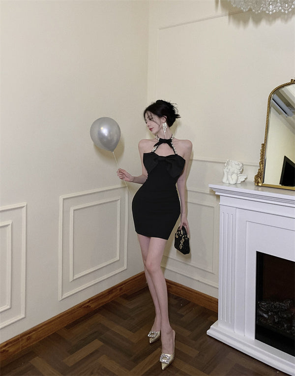 Hollow strapless black dress    KF705673