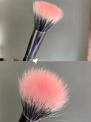 Soft Blush Makeup Brush MK167