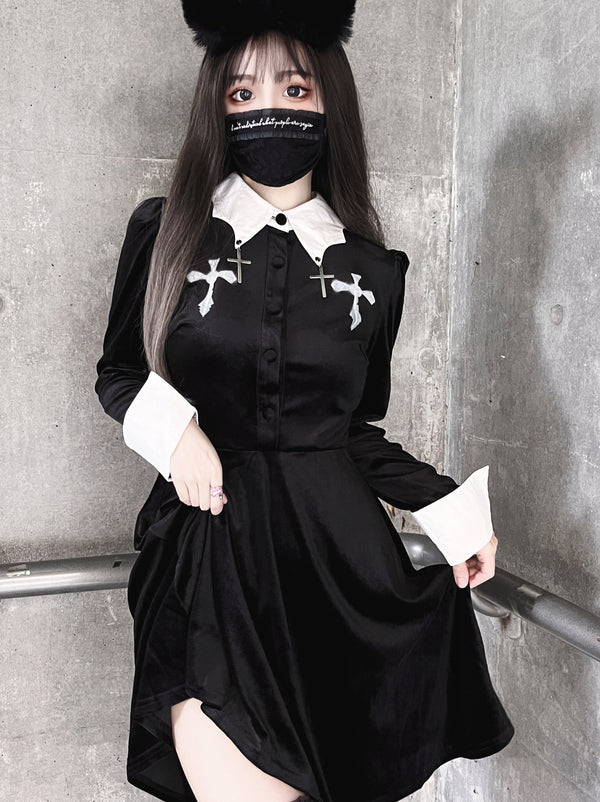 Dark Cross Velvet Dress    KF70335