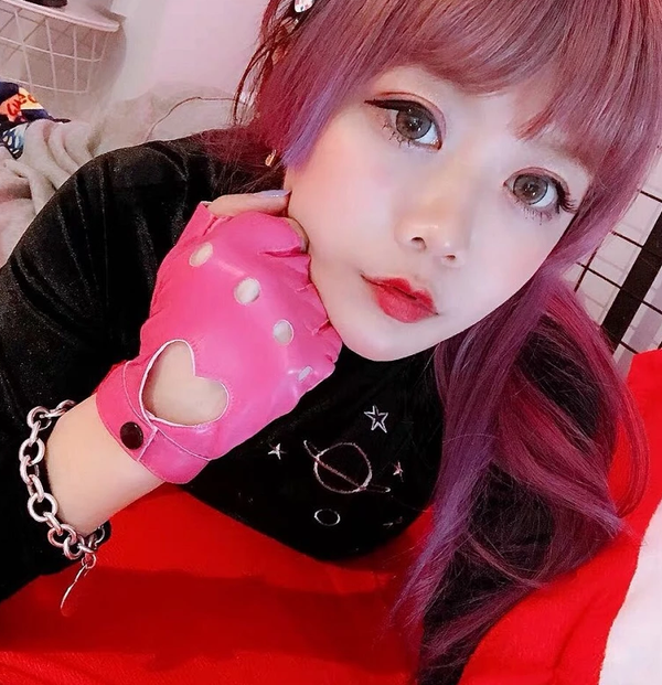 HARAJUKU LOVE GLOVES KF7401
