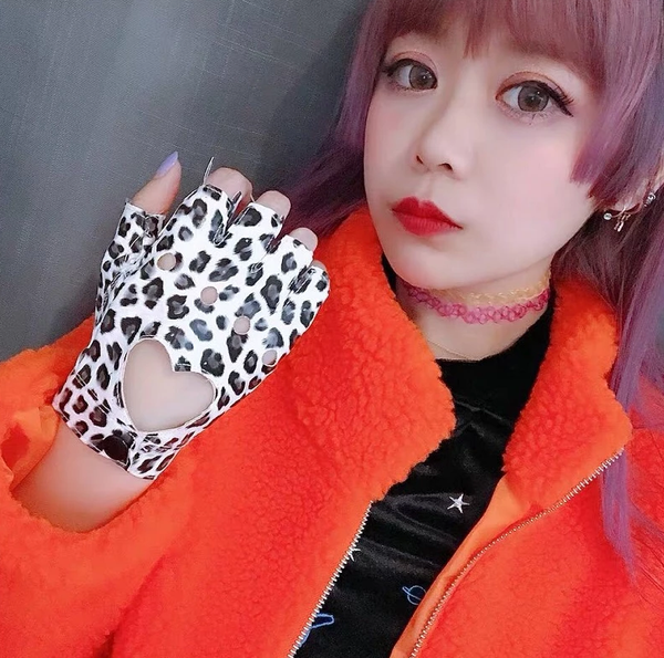 HARAJUKU LOVE GLOVES KF7401