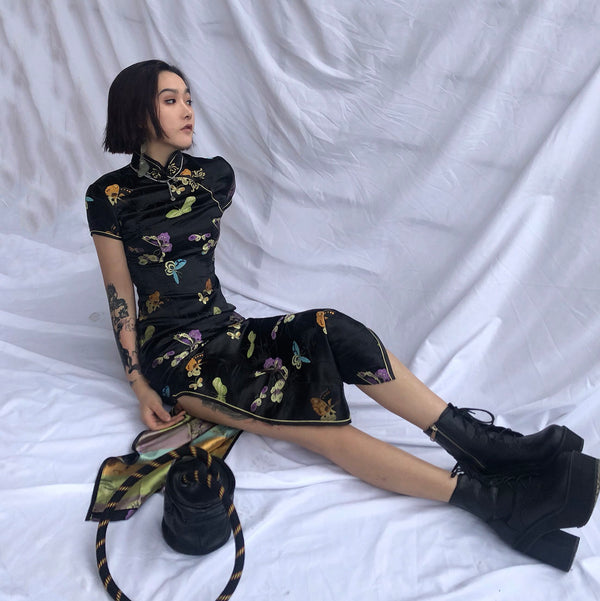 Dark vintage cheongsam KF90376