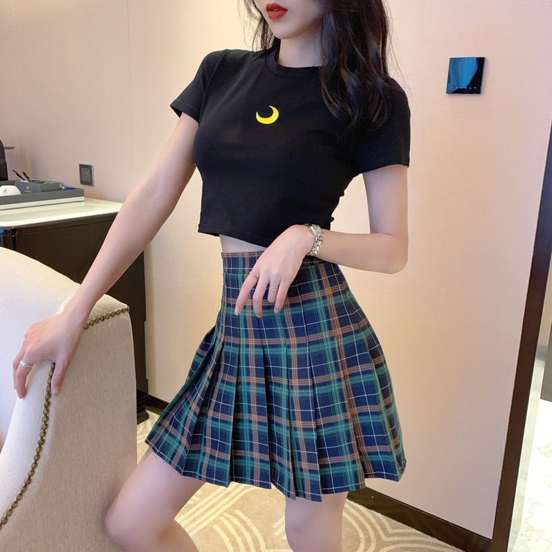 Embroidered T-shirt + plaid pleated skirt KF90649