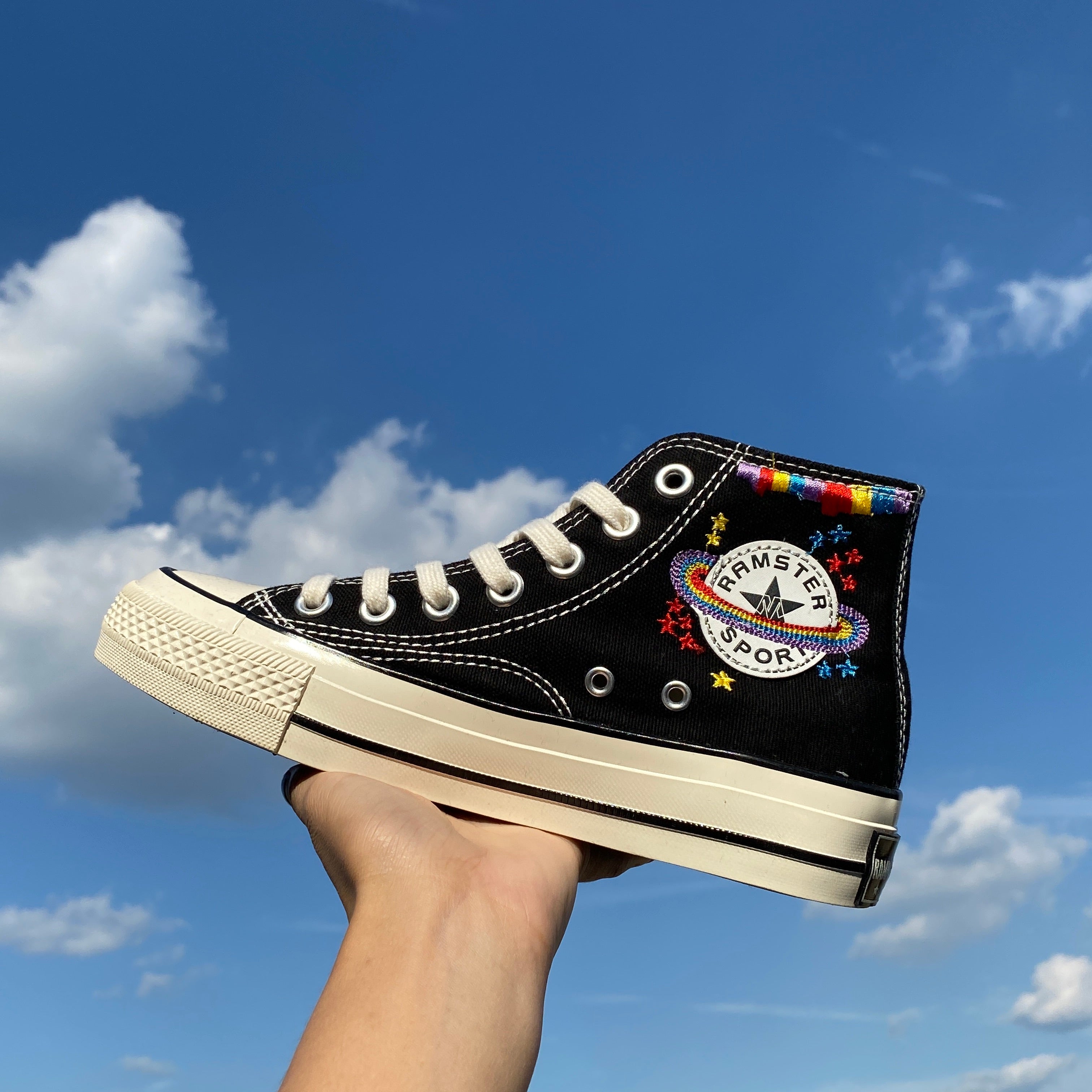 Rainbow embroidered canvas shoes KF81486