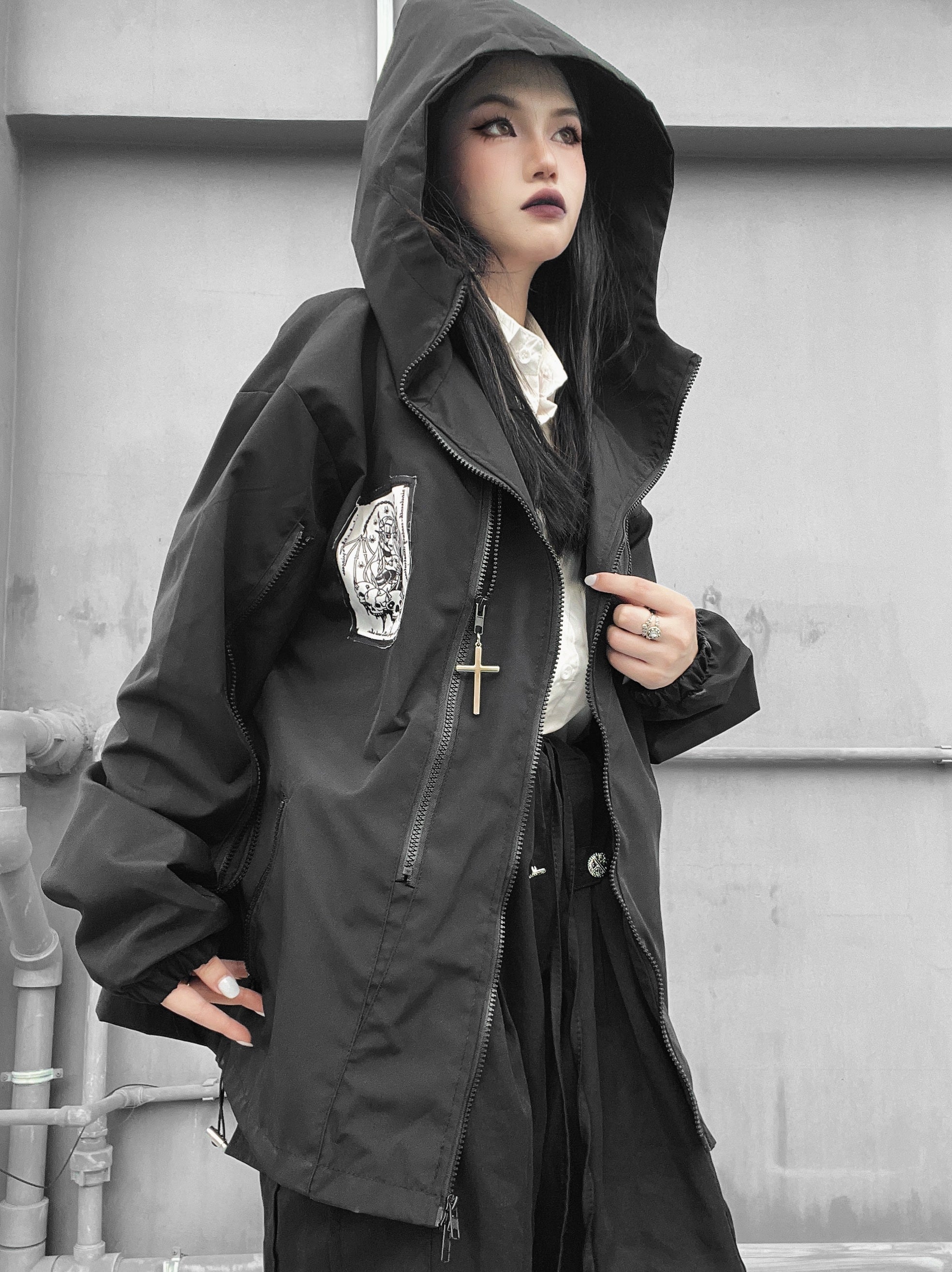 Black Casual Hooded Trench Coat   KF83169