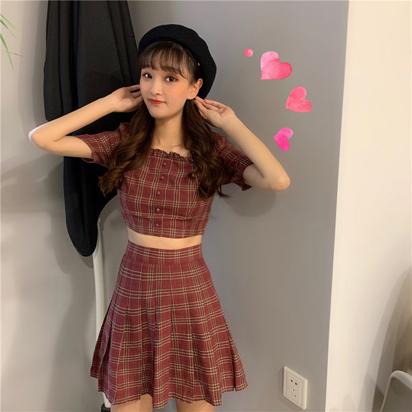 Chic T-shirt + plaid skirt KF90661
