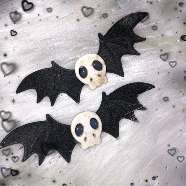 Devil Wing Hair Clip KF81905
