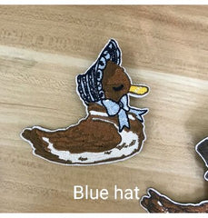 Embroidered duck styling brooch KF80052