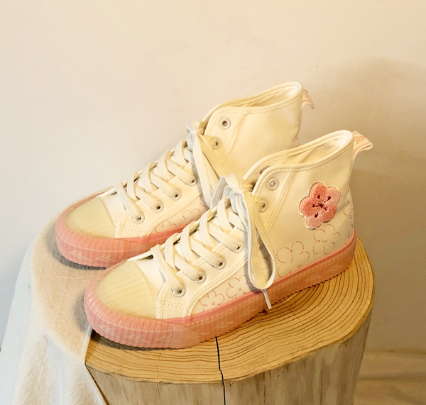 Flower embroidered high-top canvas shoes KF90186