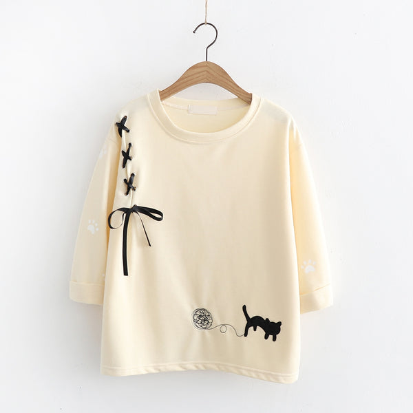 Cat Embroidery Cropped Sleeve T-shirt KF30263