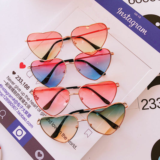 Heart-shaped glasses KF81282