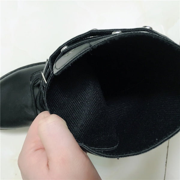 Black boots  KF25029