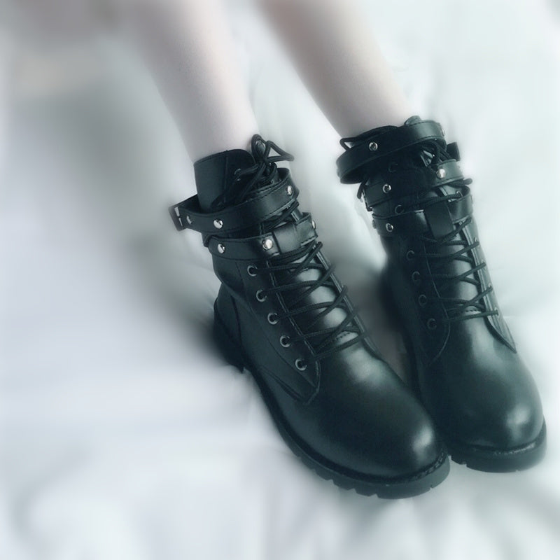 Black boots  KF25029