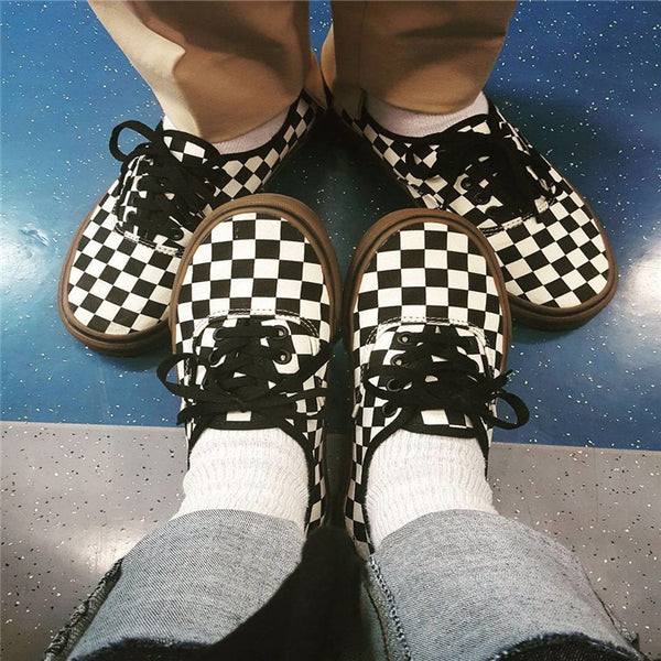 Black and white plaid canvas shoes KF90553