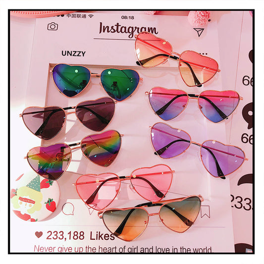 Heart-shaped glasses KF81282