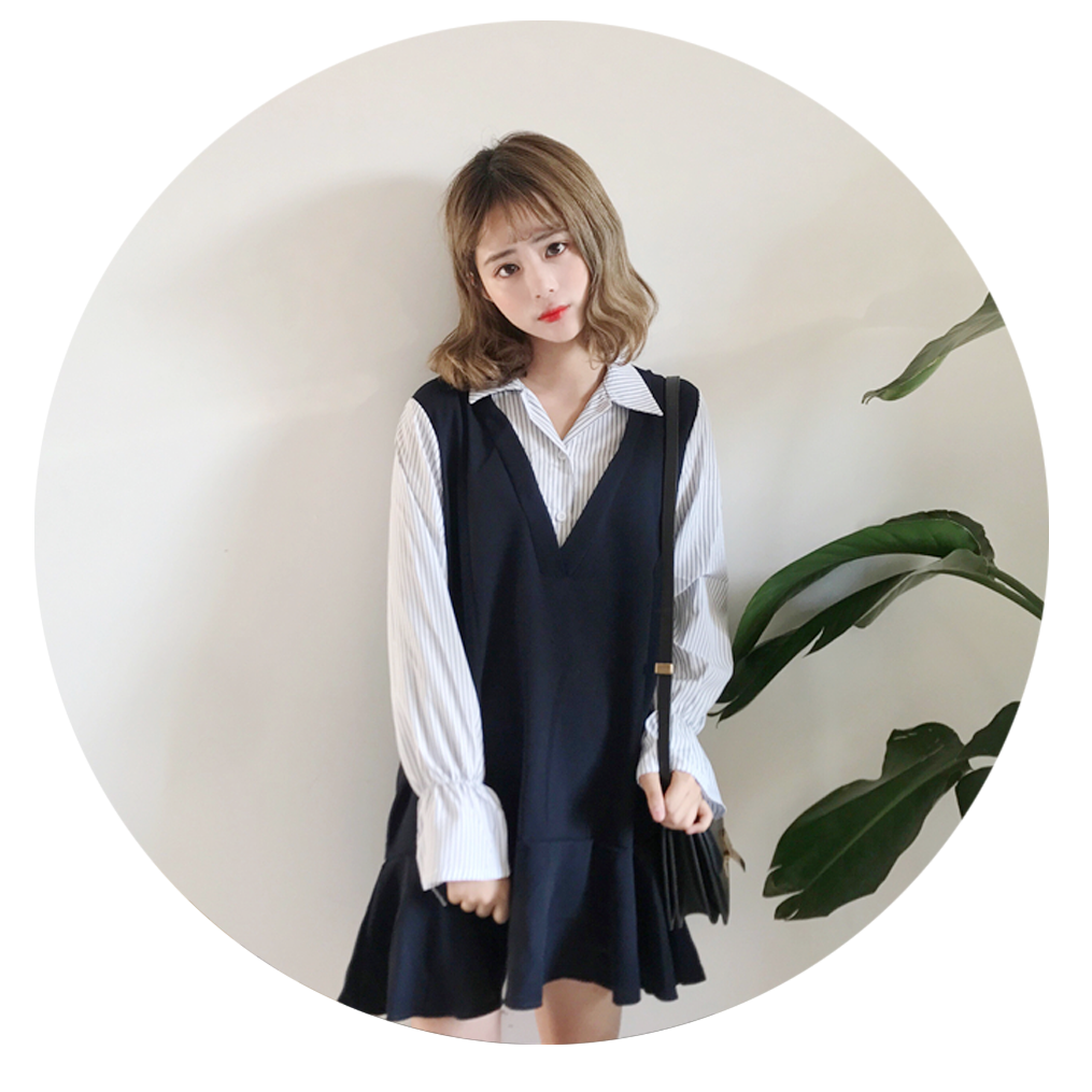 Petal Sleeve V-Neck Dress KF40027